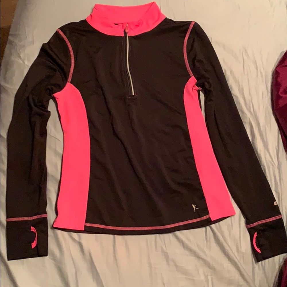 Sweat shirts